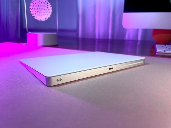Apple Magic Trackpad 2