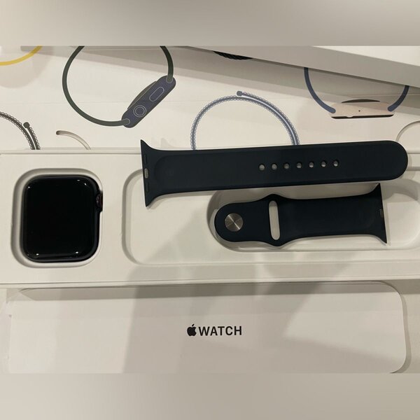 Apple Watch Series 10 Gris sidéral - copie conforme