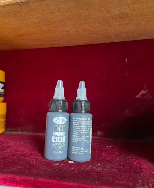 Colle professionnelle pour cheveux