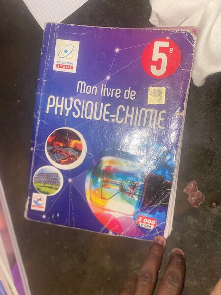 Livres Scolaires de Physique et SVT
