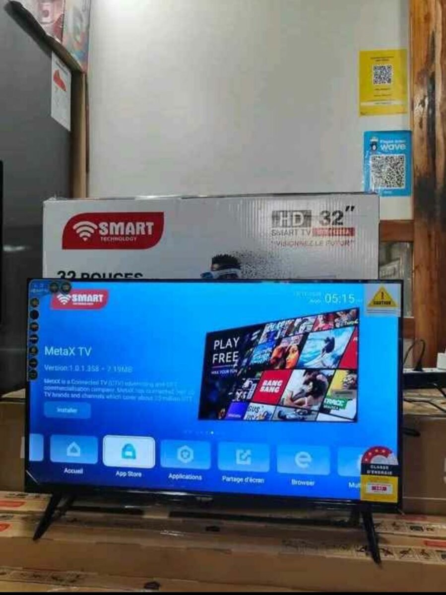 Téléviseur LED 32" HD Smart