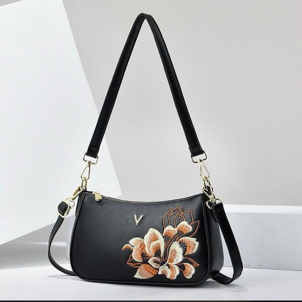 Sac bandoulière brodé élégant