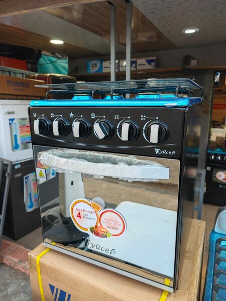 Mini gazinière 4 feux avec deux feux au four