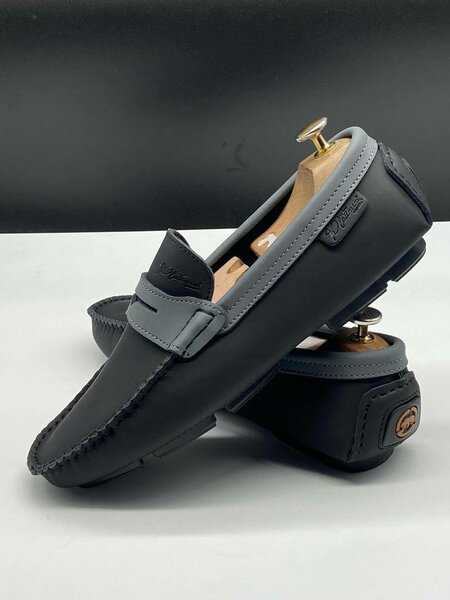 Mocassins en cuir élégants hommes