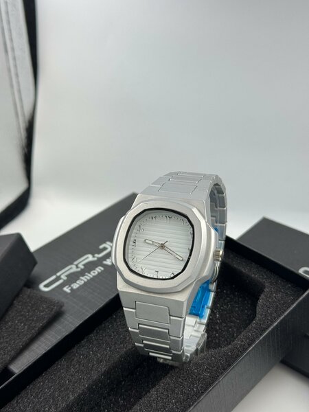 Montre élégante CRRJU homme