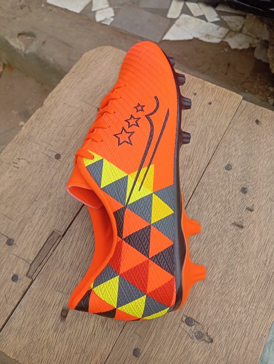 Chaussures de Football Dynamiques