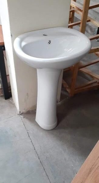 BASIN AND PEDESTAL