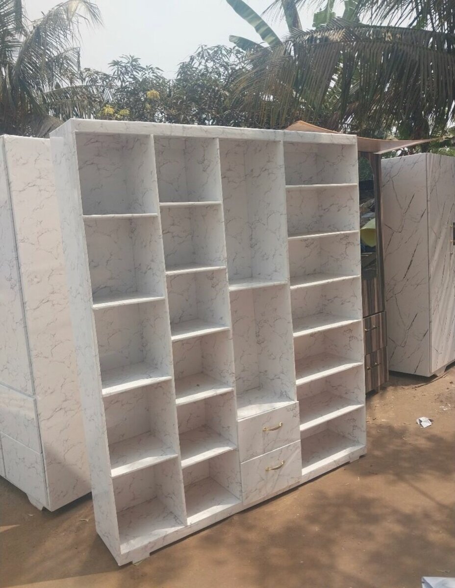 Wardrobe and shoe racks