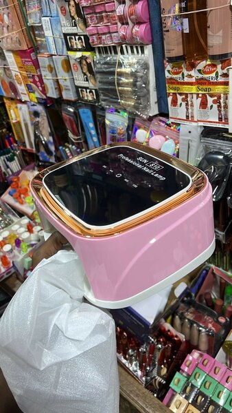 Machine de vernis permanent