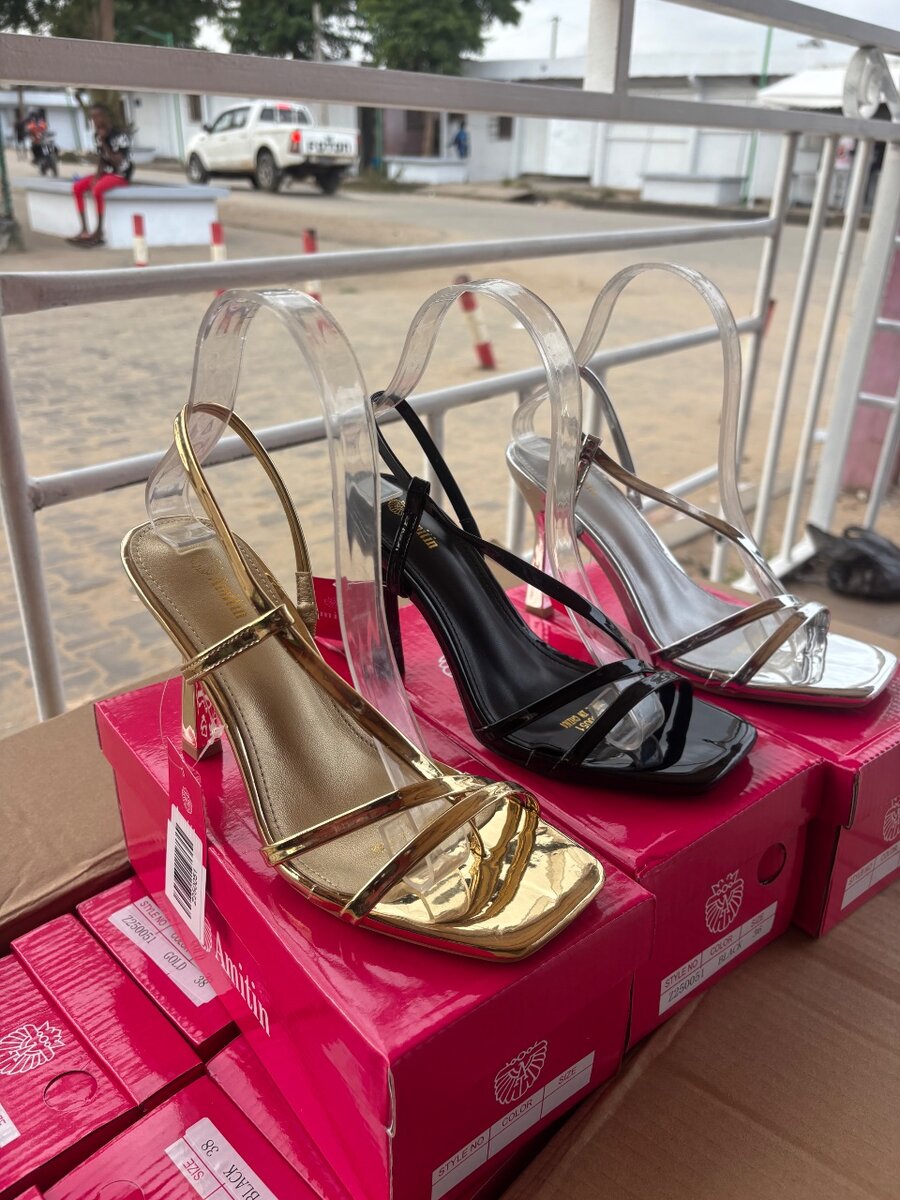 Sandales à talon - Élégantes