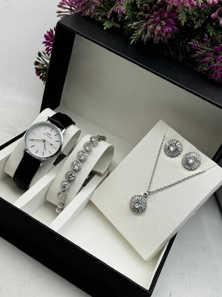 LADIES SET DW, HERMES WATCH WITH BRACELET AND EARRINGS