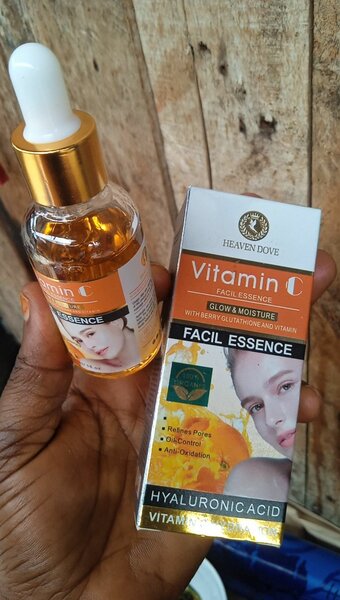 Essence Vitamin C Éclat Visage