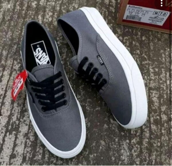 Van's authentic velours