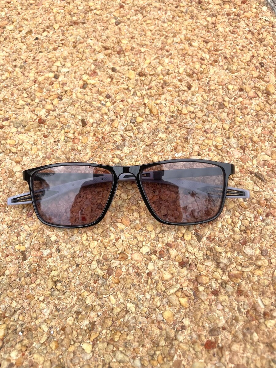 Lunettes de soleil élégantes UV