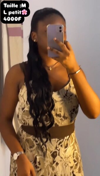 Robe en dentelle élégante