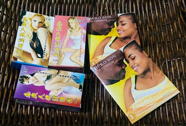 Préservatifs +  lubrifiants