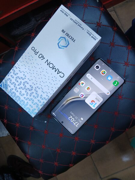 Camon 40pro 256GB 8ram
