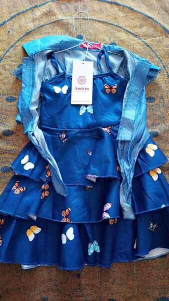 Robe tendance bleu + gilet fille