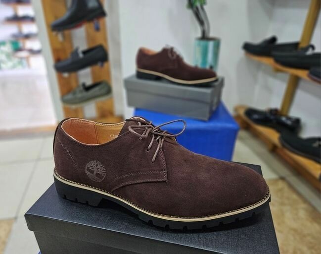 Men's Suede Boots - Brown