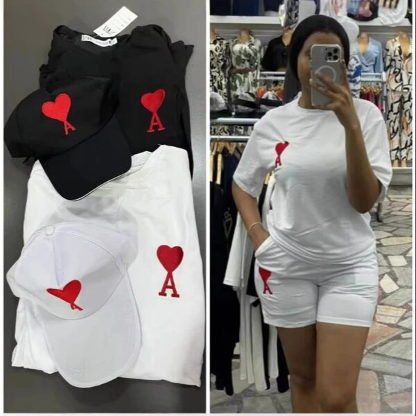 Ensemble T-shirt et casquette cœur