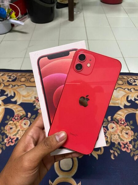 iPhone 12 Rouge