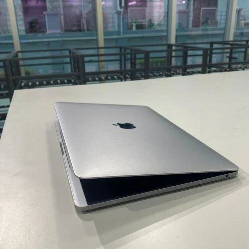 Ordinateur Portable Fin et Puissant