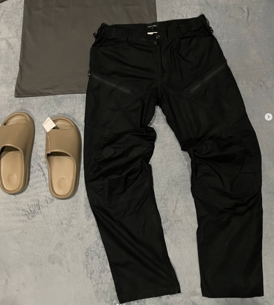 Cargo pants size 33