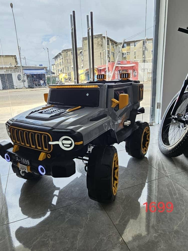 Voiture électrique pour enfants