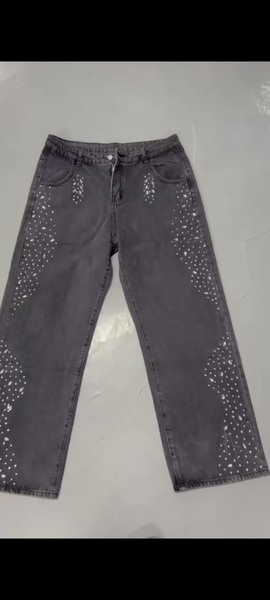 Jean noir avec strass