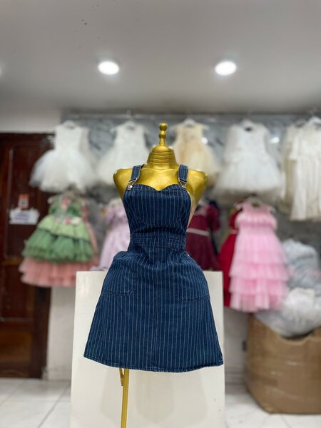 Robe salopette en jean femme