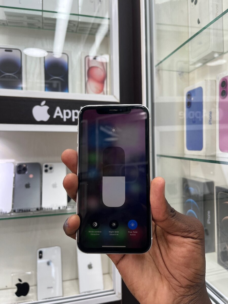 iPhone XR 64Go HAUT PARLEUR POUR COMMUNIQUER
