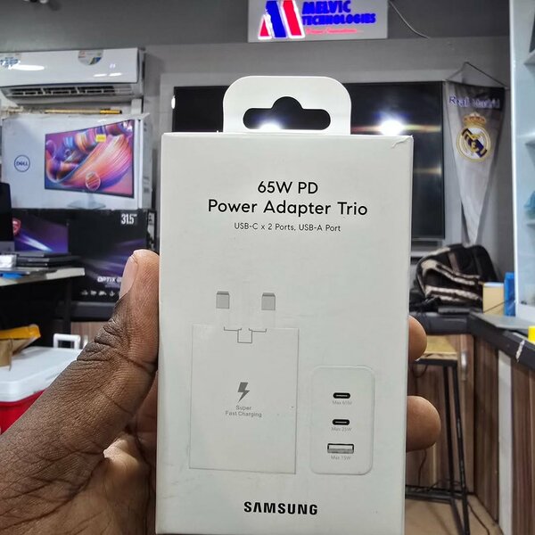 65W Samsung power adapter