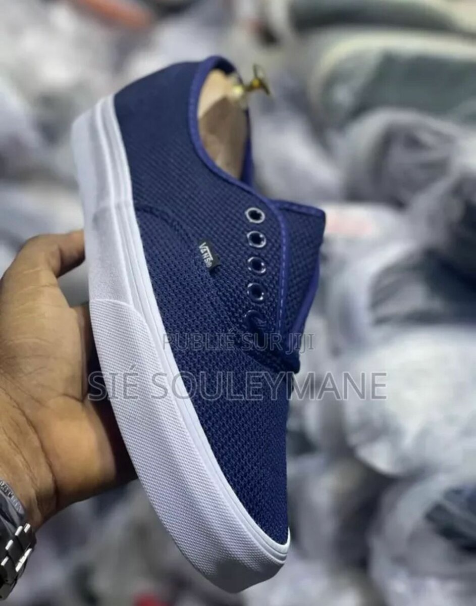 Chaussures en toile élégantes