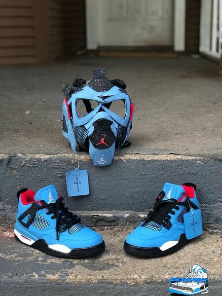 Jordan sneaker with face mask