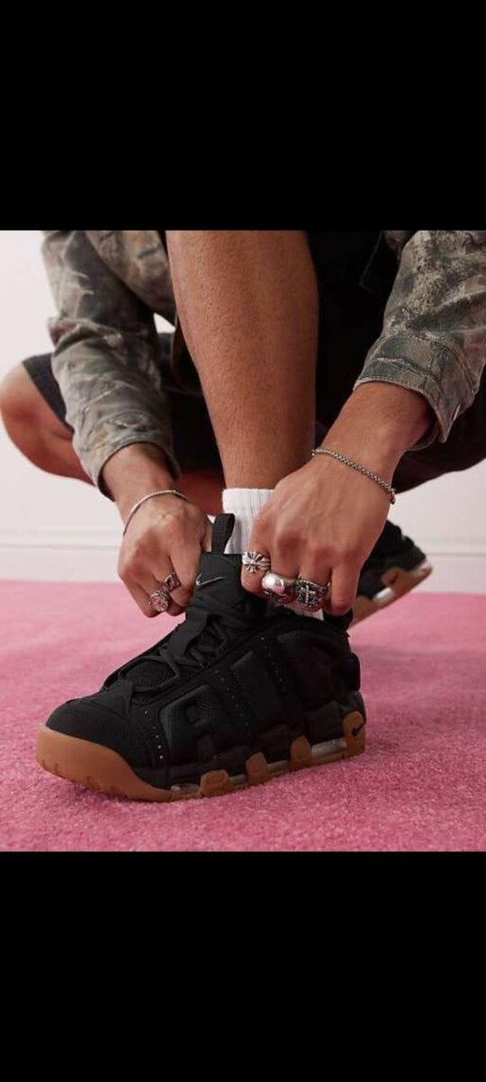 NIKE AIR MORE UPTEMPO