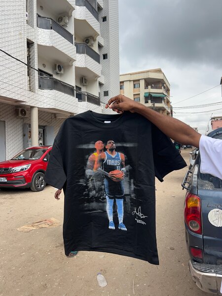 T-Shirt Basket Noir Graphique