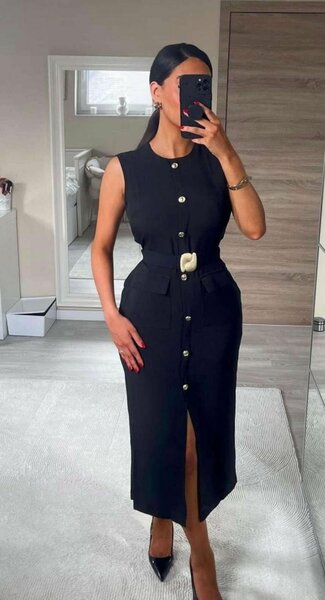 Robe sans manches élégante