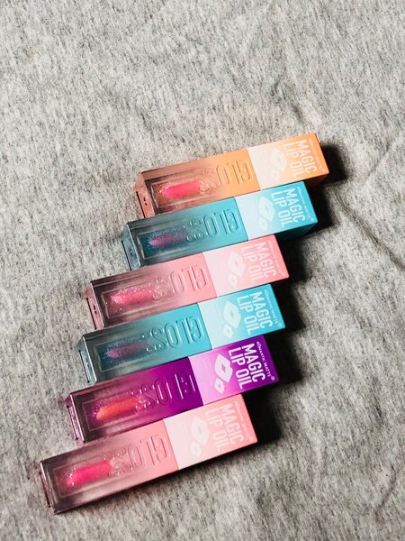 Romantic Matte lip products