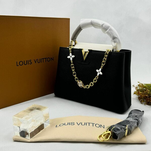 LOUIS VUITTON HANDHELD BAG