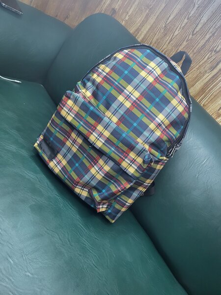 Sac à dos élégant à carreaux