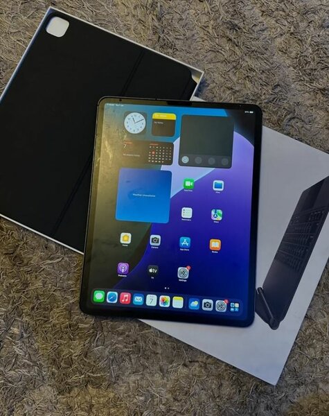 PRE-OWNED IPAD PRO 2020