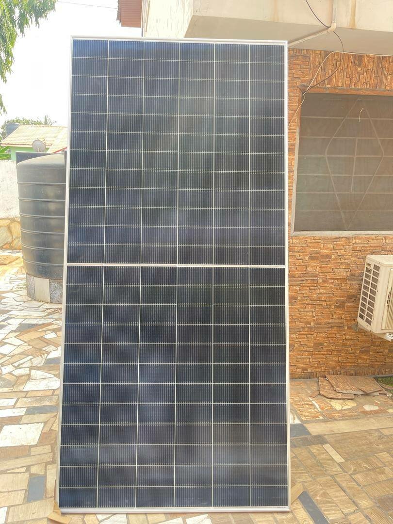 550w Mono solar Panels