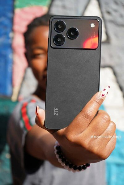 Smartphone ZTE Blade A76