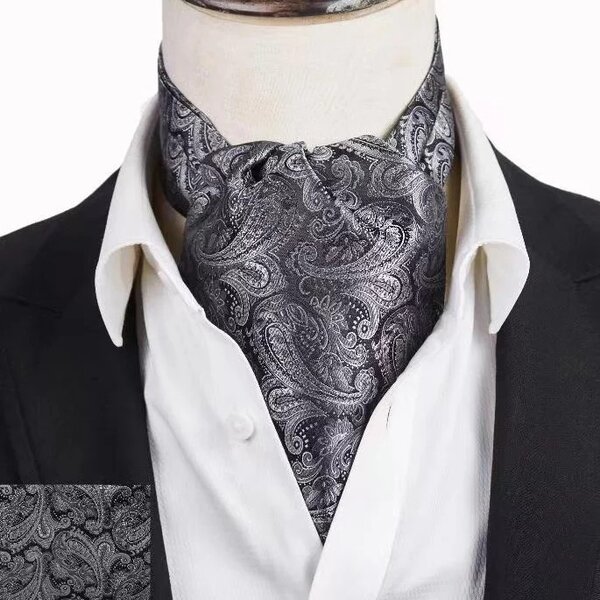 Men's tie with a beautiful print