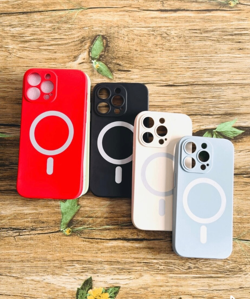 Coque iPhone 14pro MagSafe