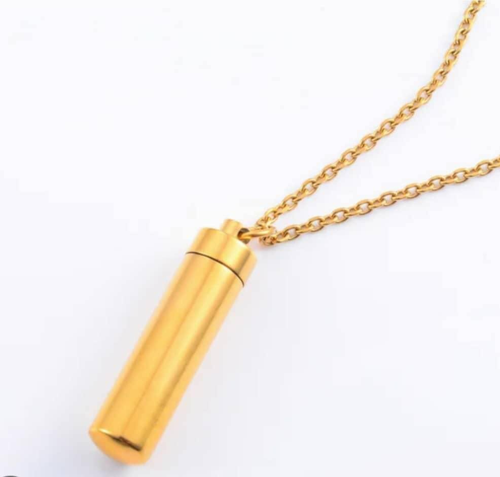 Collier pendentif lion doré