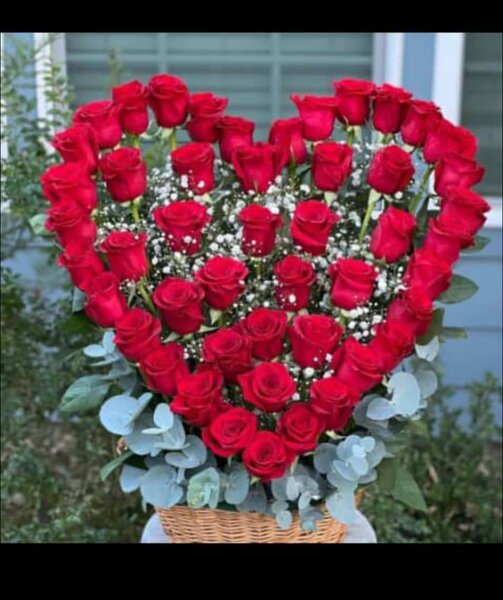 Bouquet de roses en cœur