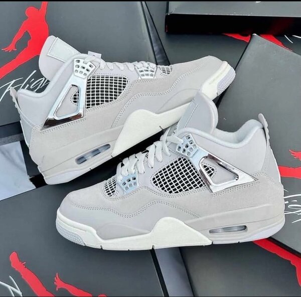 Air Jordan 4