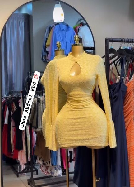 Robe Jaune Évasée Élégante