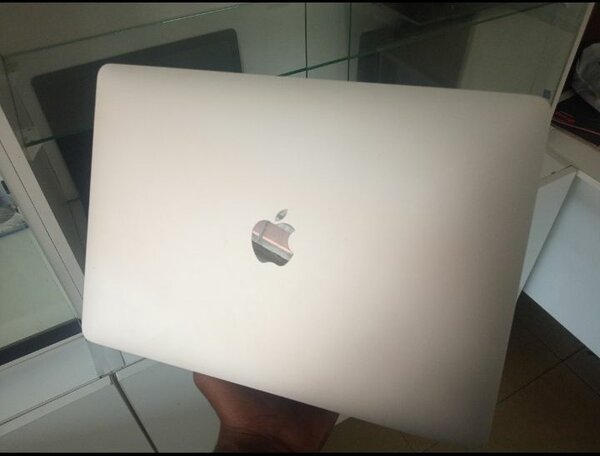 MacBook Laptop